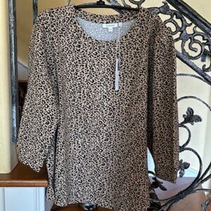 * Chico's Zenergy Animal Print Jacquard Top * New - XL
